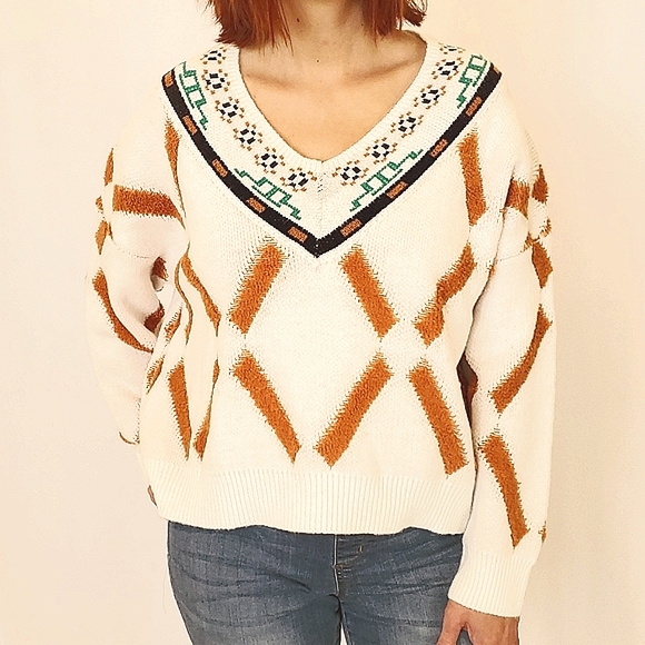 Anthropologie's Entro Pullover V-neck Aztec Print Sweater - Picture 2 of 10